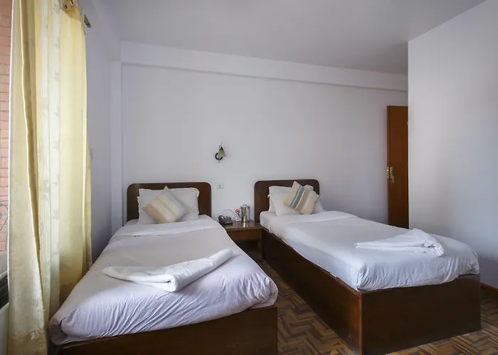 Pacific Inn 2*